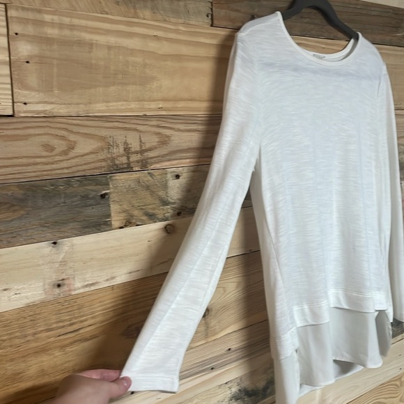 J. Crew size Small White Relaxed High Low Long Sleeve Blouse with Silk Bottom - Picture 4 of 7